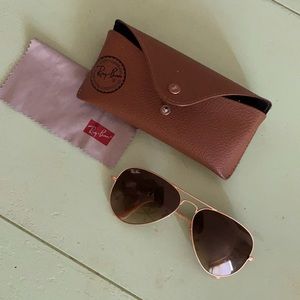Gold Aviator Ray-Bans